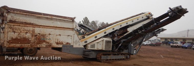 image for item HE9607 2010 Metso ST 4.8  screening plant