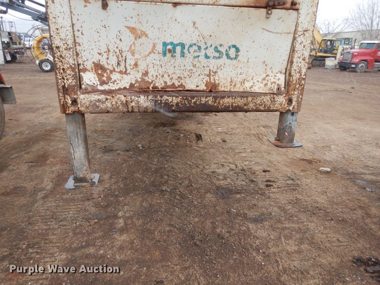 image for item HE9607 2010 Metso ST 4.8  screening plant