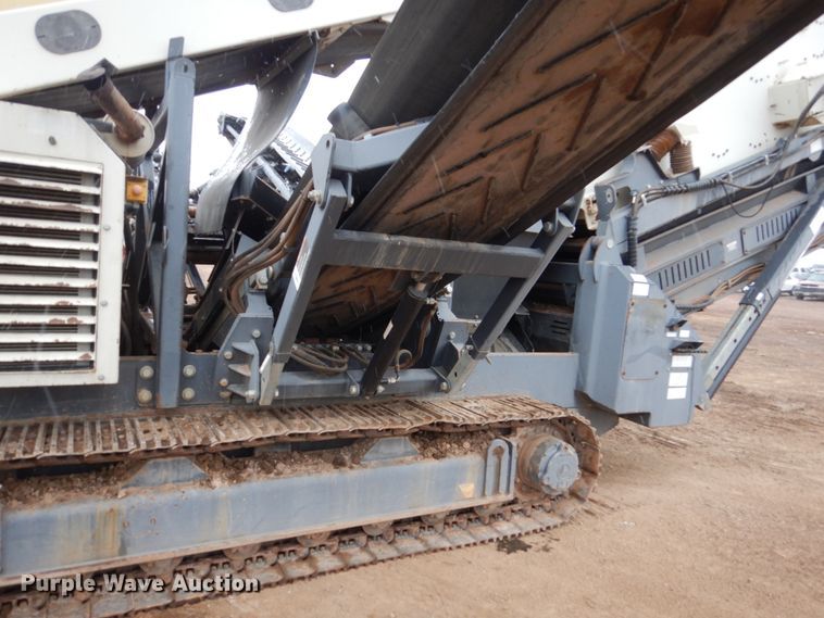 image for item HE9607 2010 Metso ST 4.8  screening plant