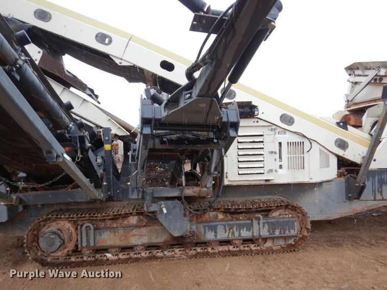 image for item HE9607 2010 Metso ST 4.8  screening plant