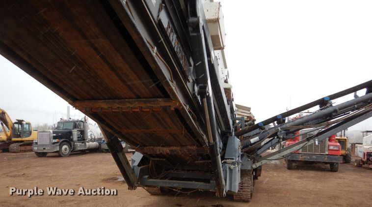 image for item HE9607 2010 Metso ST 4.8  screening plant