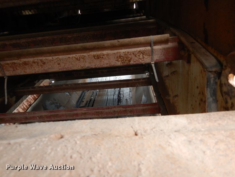 image for item HE9607 2010 Metso ST 4.8  screening plant