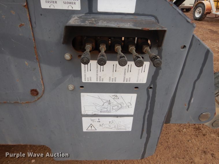 image for item HE9607 2010 Metso ST 4.8  screening plant