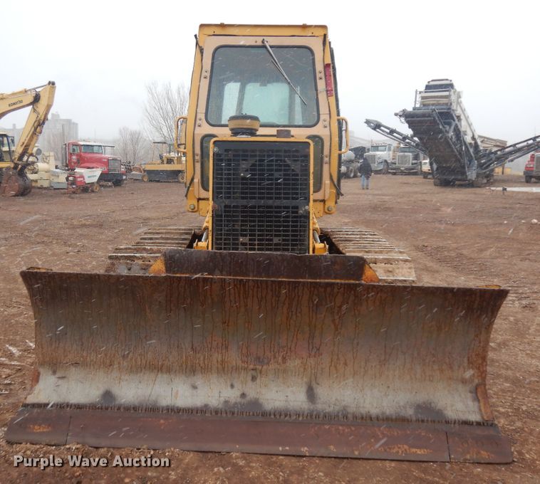 image for item HE9608 1996 John Deere 650  dozer