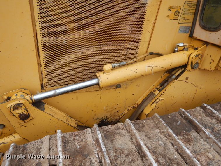 image for item HE9608 1996 John Deere 650  dozer