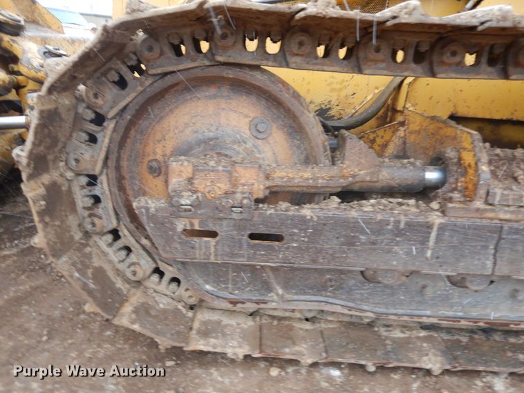 image for item HE9608 1996 John Deere 650  dozer