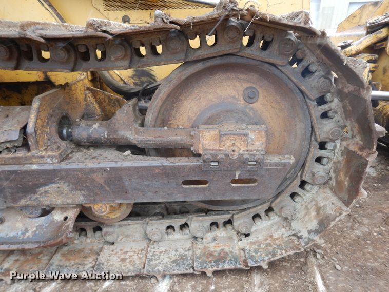 image for item HE9608 1996 John Deere 650  dozer