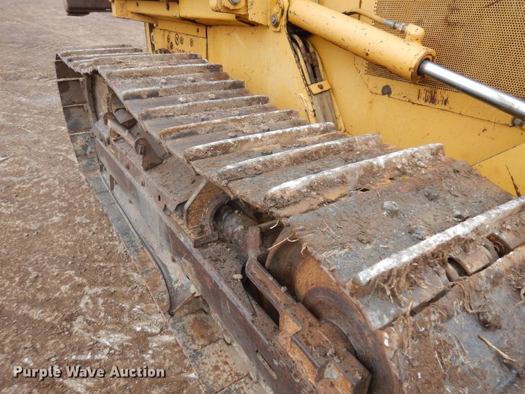 image for item HE9608 1996 John Deere 650  dozer