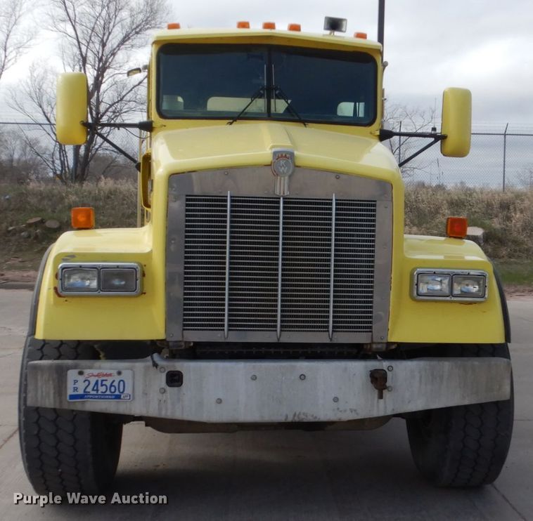 image for item HE9617 1999 Kenworth W900  ready mix truck