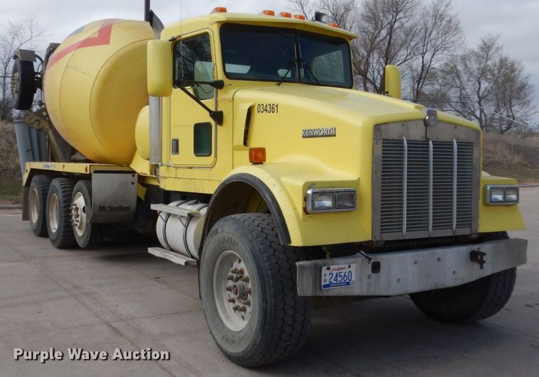 image for item HE9617 1999 Kenworth W900  ready mix truck