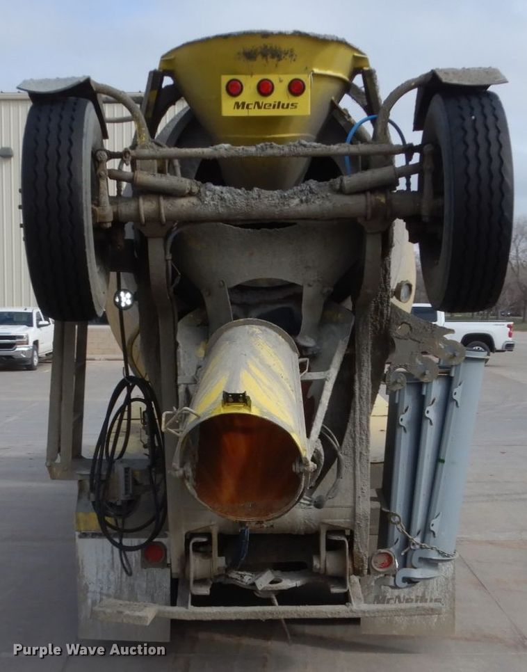 image for item HE9617 1999 Kenworth W900  ready mix truck