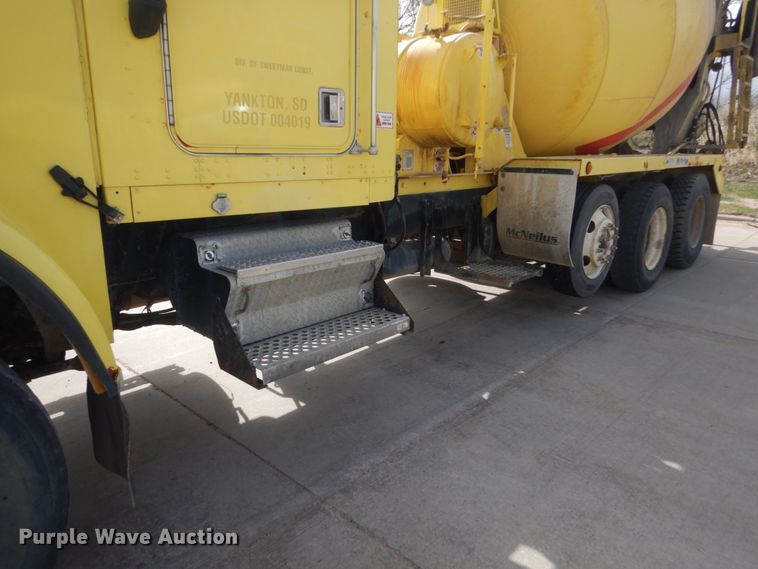 image for item HE9617 1999 Kenworth W900  ready mix truck