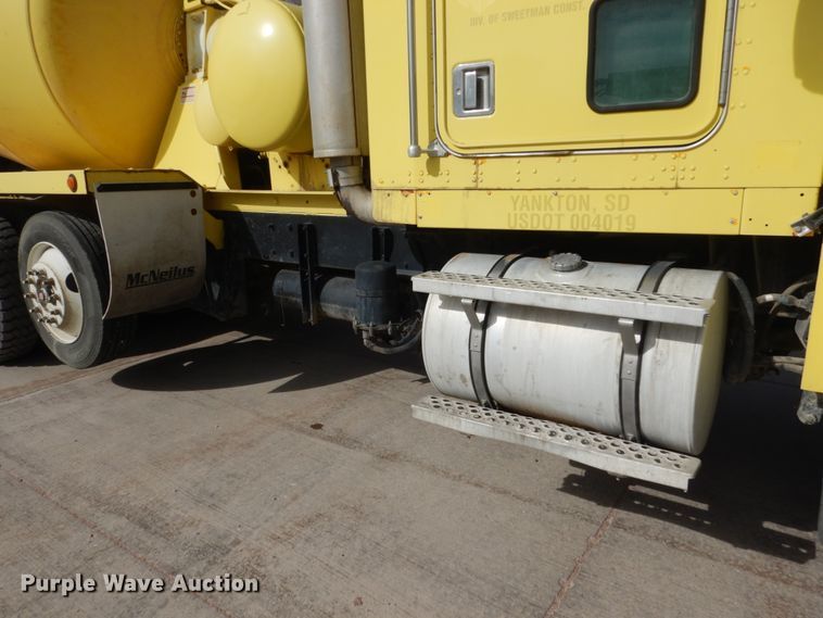 image for item HE9617 1999 Kenworth W900  ready mix truck