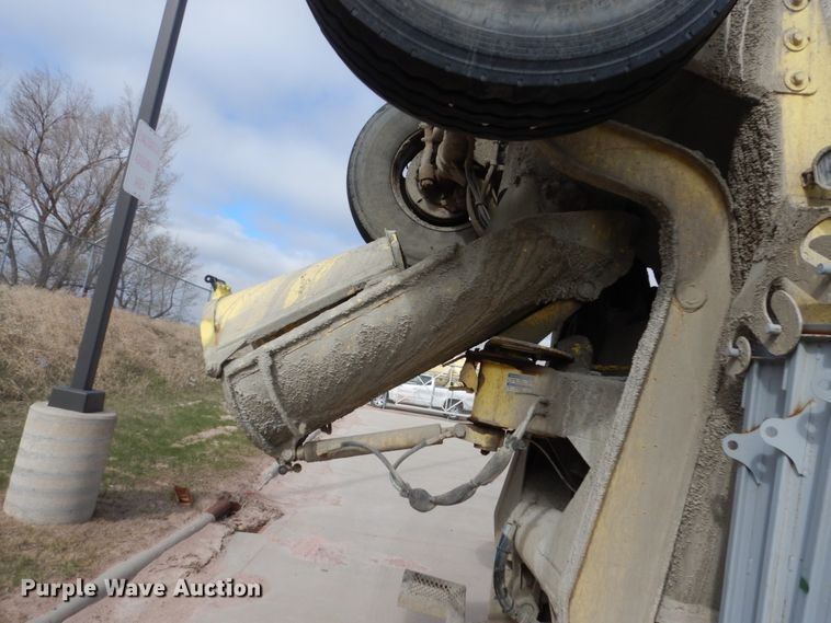 image for item HE9617 1999 Kenworth W900  ready mix truck