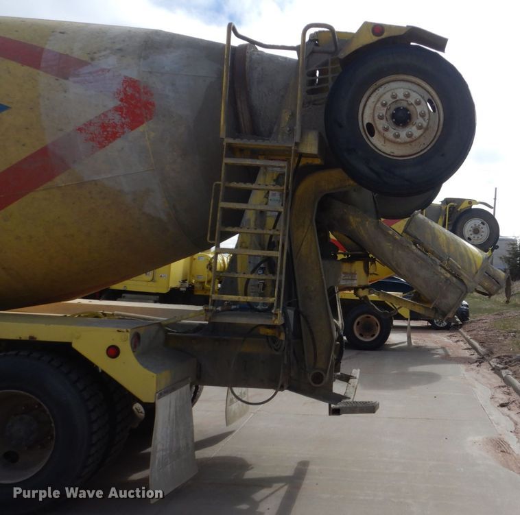 image for item HE9617 1999 Kenworth W900  ready mix truck