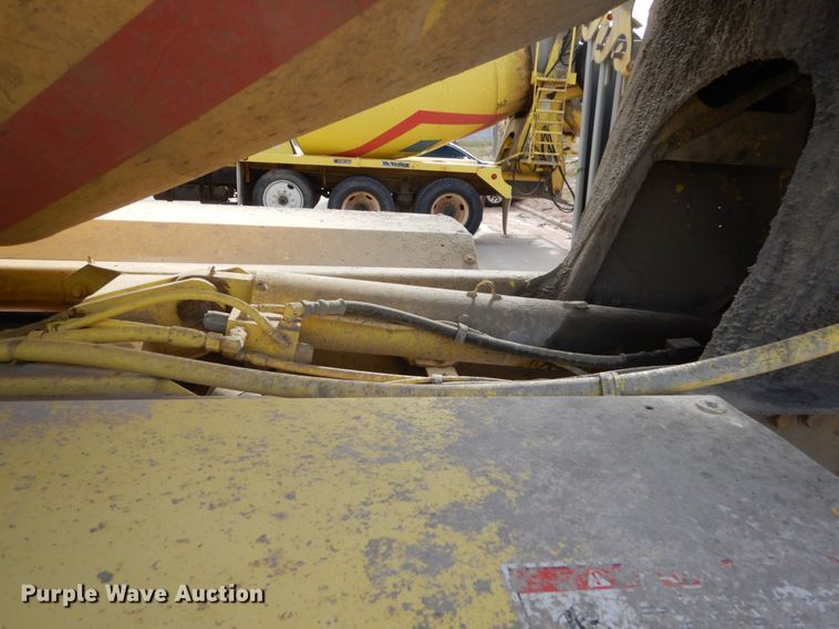 image for item HE9617 1999 Kenworth W900  ready mix truck