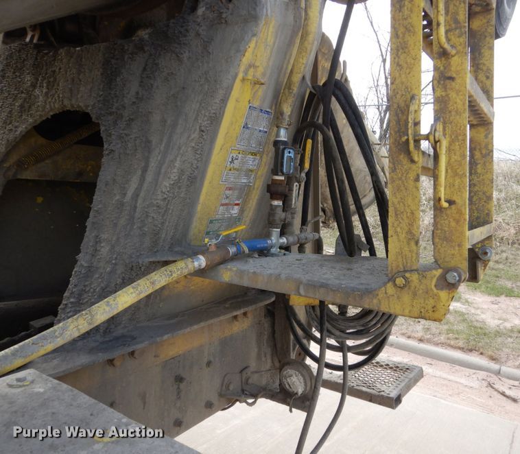 image for item HE9617 1999 Kenworth W900  ready mix truck