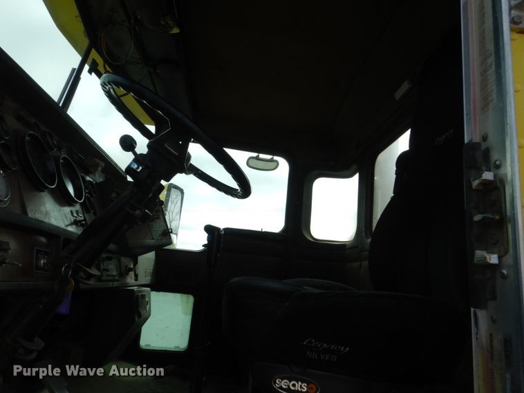 image for item HE9617 1999 Kenworth W900  ready mix truck