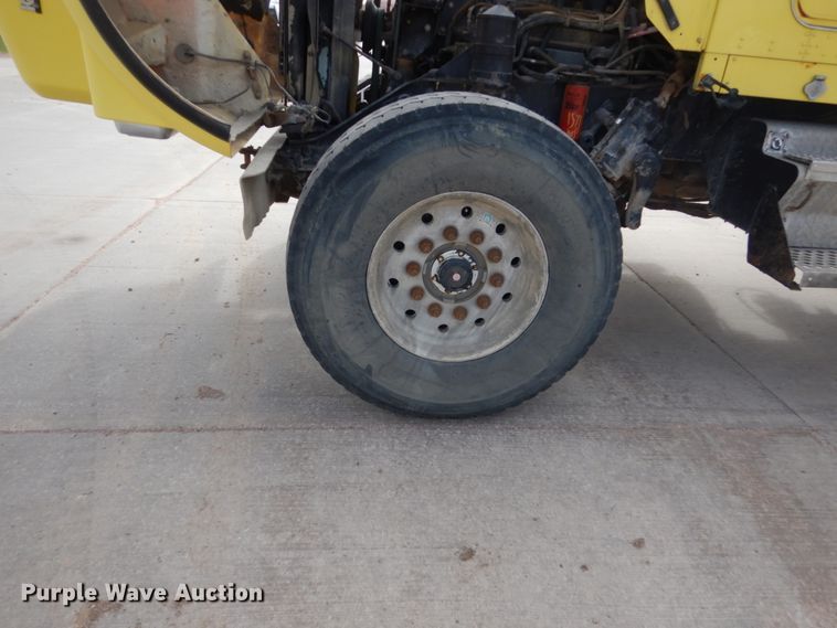 image for item HE9617 1999 Kenworth W900  ready mix truck