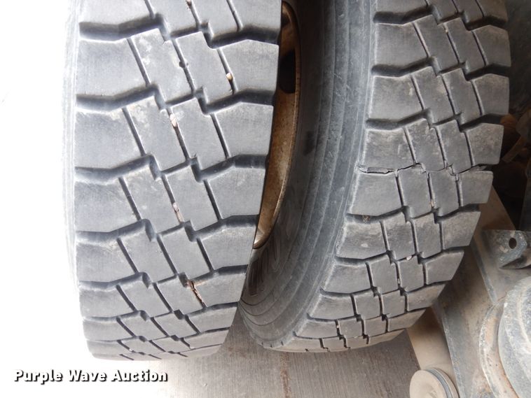 image for item HE9617 1999 Kenworth W900  ready mix truck