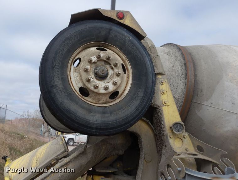 image for item HE9617 1999 Kenworth W900  ready mix truck