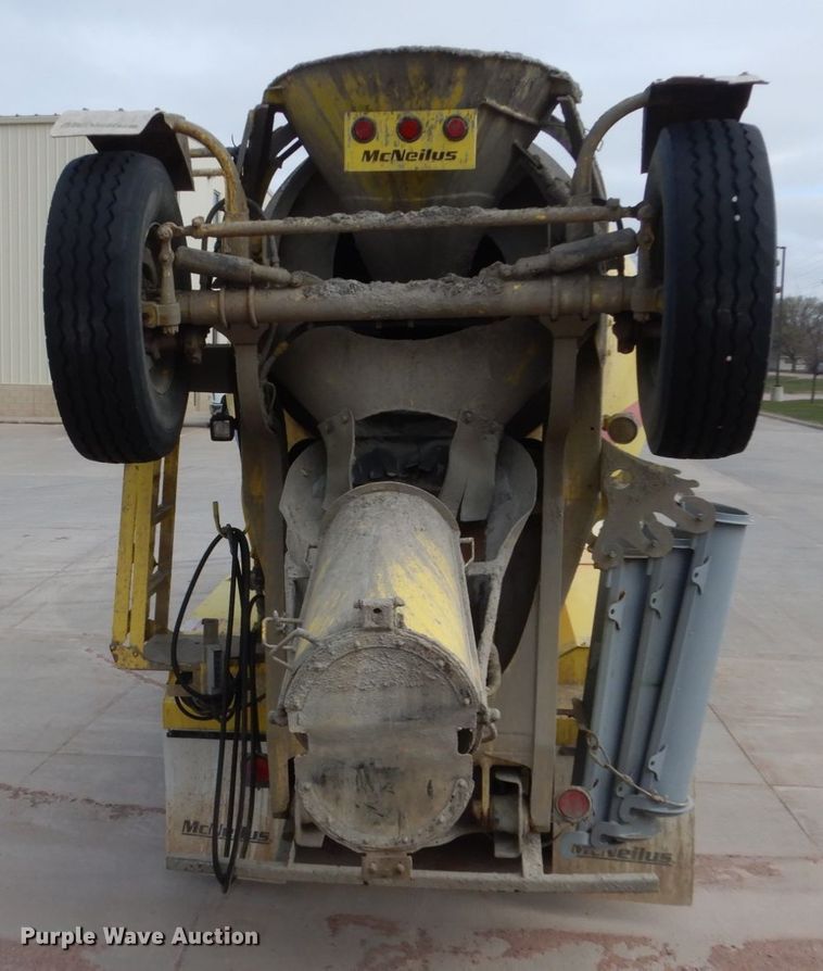 image for item HE9618 1999 Kenworth W900  ready mix truck