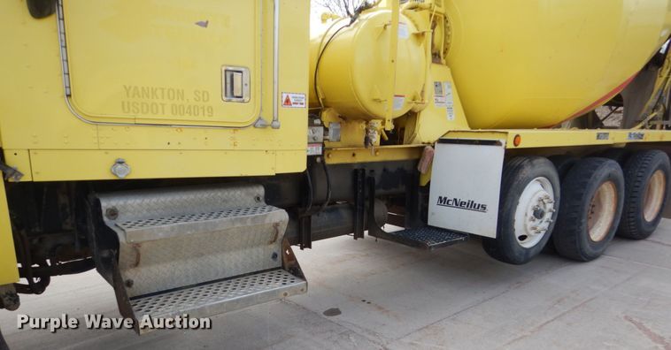 image for item HE9618 1999 Kenworth W900  ready mix truck