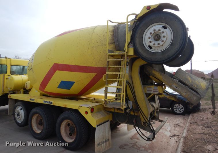 image for item HE9618 1999 Kenworth W900  ready mix truck