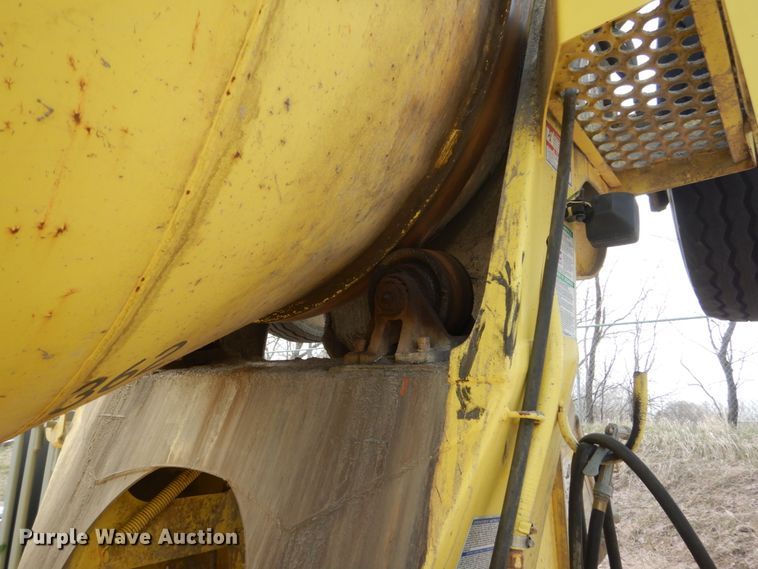 image for item HE9618 1999 Kenworth W900  ready mix truck