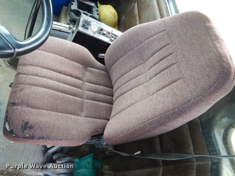 image for item HE9618 1999 Kenworth W900  ready mix truck