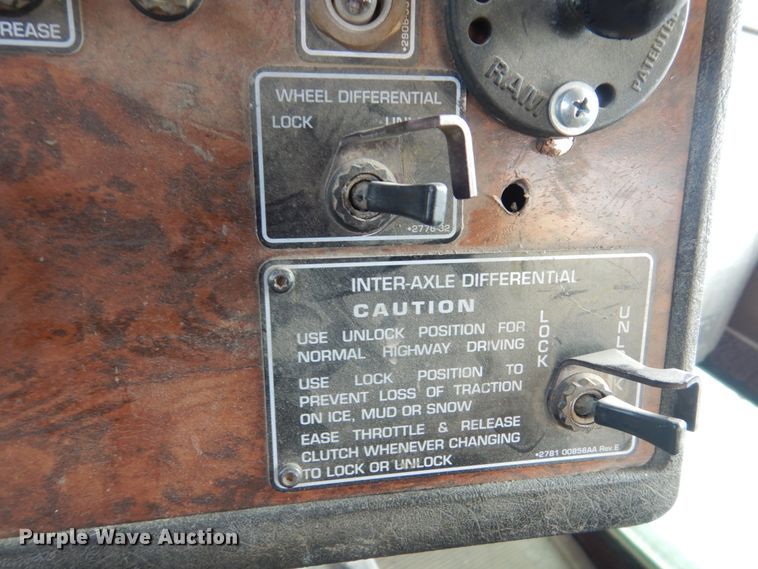 image for item HE9618 1999 Kenworth W900  ready mix truck