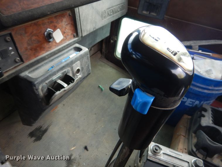 image for item HE9618 1999 Kenworth W900  ready mix truck