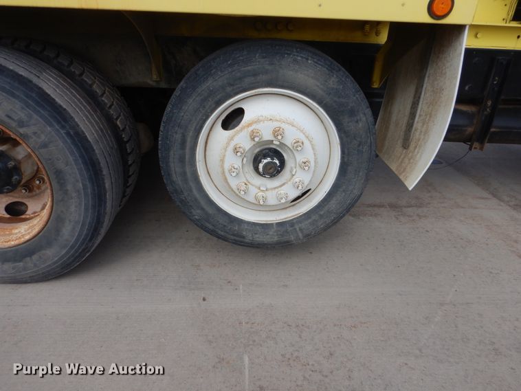 image for item HE9618 1999 Kenworth W900  ready mix truck