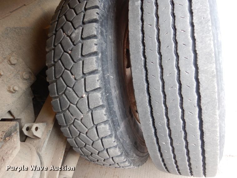 image for item HE9618 1999 Kenworth W900  ready mix truck