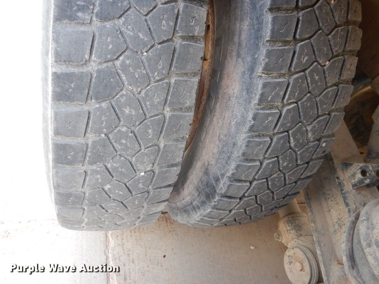 image for item HE9618 1999 Kenworth W900  ready mix truck