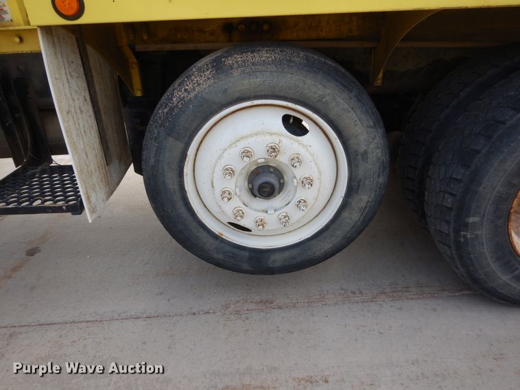 image for item HE9618 1999 Kenworth W900  ready mix truck