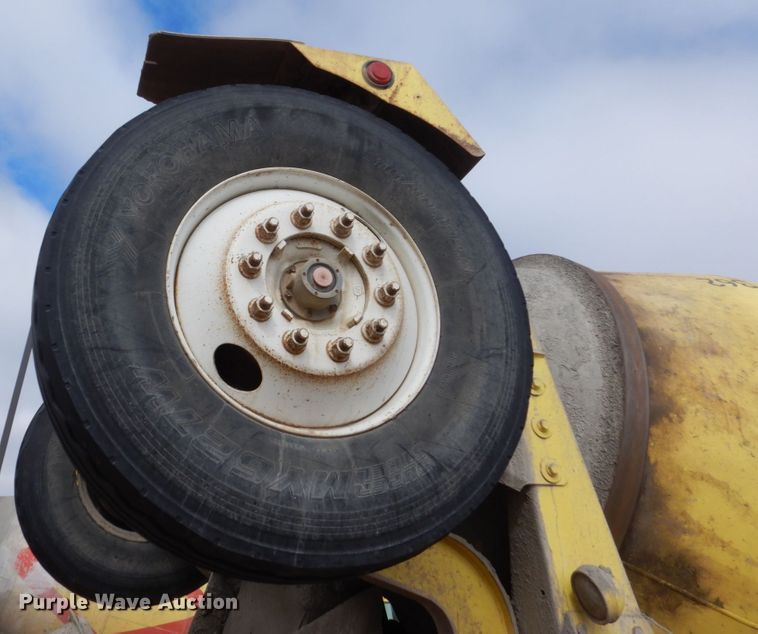 image for item HE9618 1999 Kenworth W900  ready mix truck