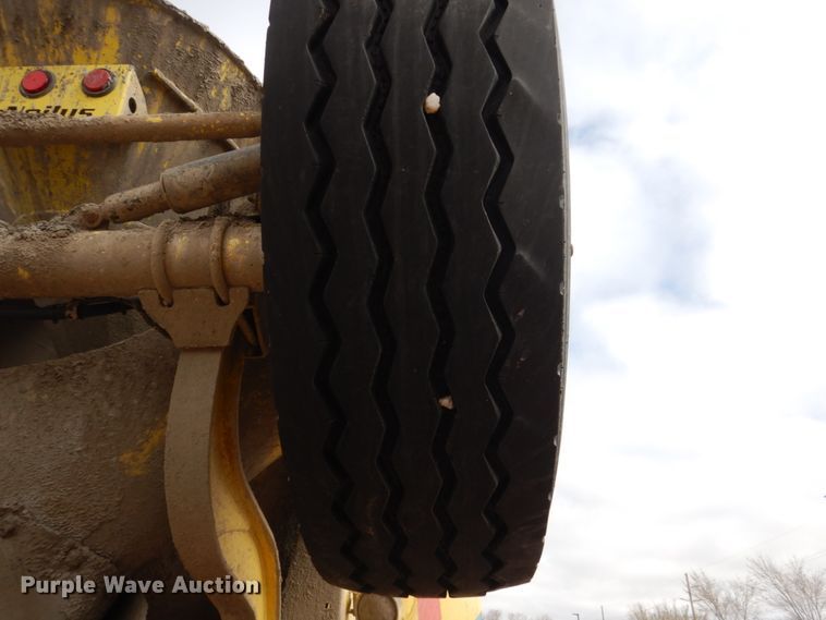 image for item HE9618 1999 Kenworth W900  ready mix truck