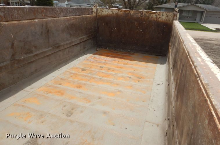 image for item HE9620 1995 Mack RD688S  dump truck