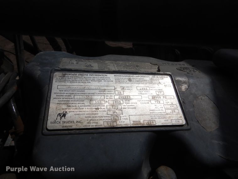 image for item HE9620 1995 Mack RD688S  dump truck