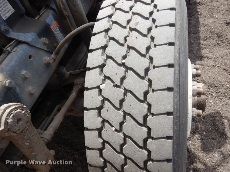 image for item HE9620 1995 Mack RD688S  dump truck