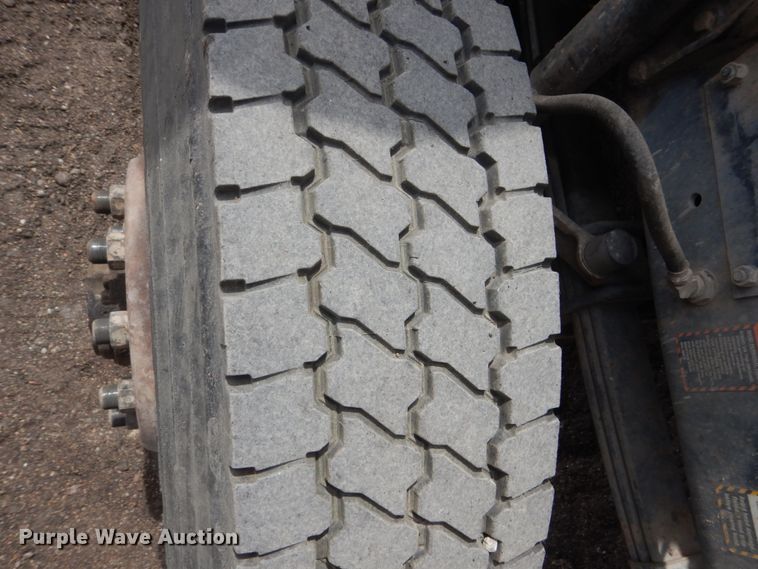 image for item HE9620 1995 Mack RD688S  dump truck