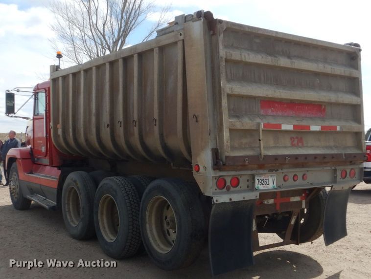 image for item HE9635 2000 Freightliner FLD120  dump truck
