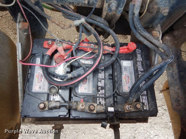 image for item HE9635 2000 Freightliner FLD120  dump truck