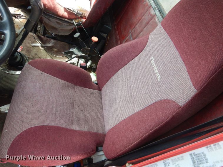 image for item HE9635 2000 Freightliner FLD120  dump truck