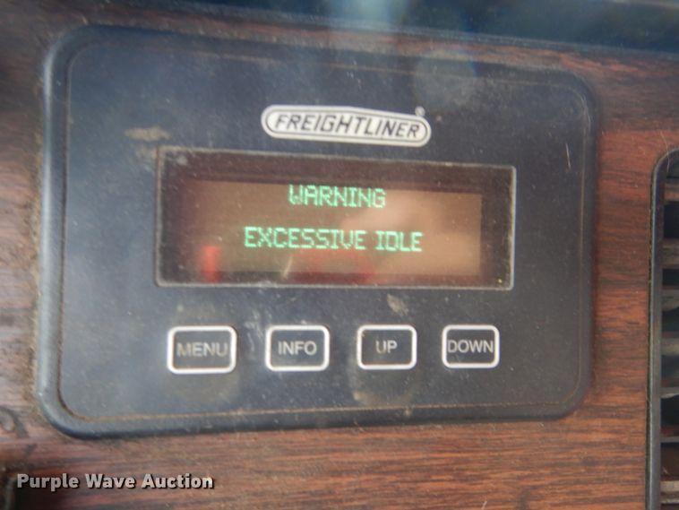 image for item HE9635 2000 Freightliner FLD120  dump truck