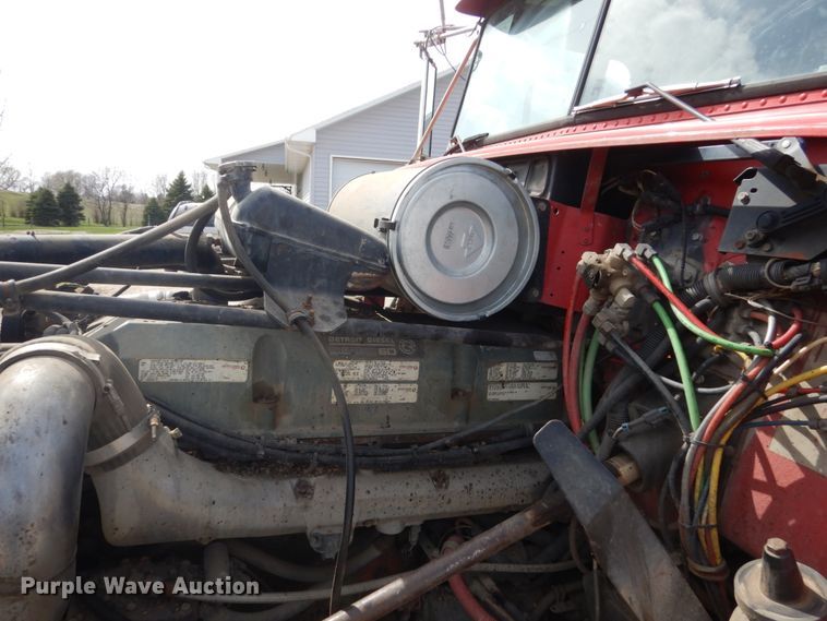 image for item HE9635 2000 Freightliner FLD120  dump truck