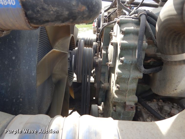 image for item HE9635 2000 Freightliner FLD120  dump truck