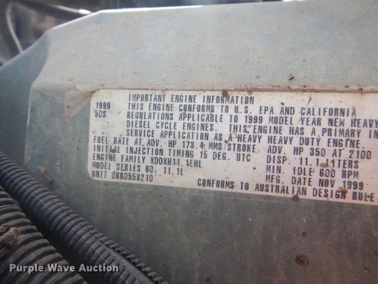 image for item HE9635 2000 Freightliner FLD120  dump truck