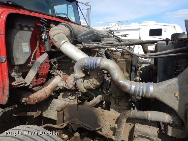 image for item HE9635 2000 Freightliner FLD120  dump truck